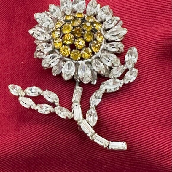 Rare! VTG Ben Reig Sunflower Brooch w/Yellow & Clear Crystals. - Picture 5 of 13